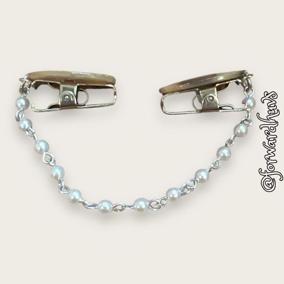 Vintage Abalone Sweater Clip with Faux Pearl Beaded Chain - Picture 4 of 7